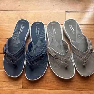 Clarks Cloudsteppers Navy and Taupe Sandals